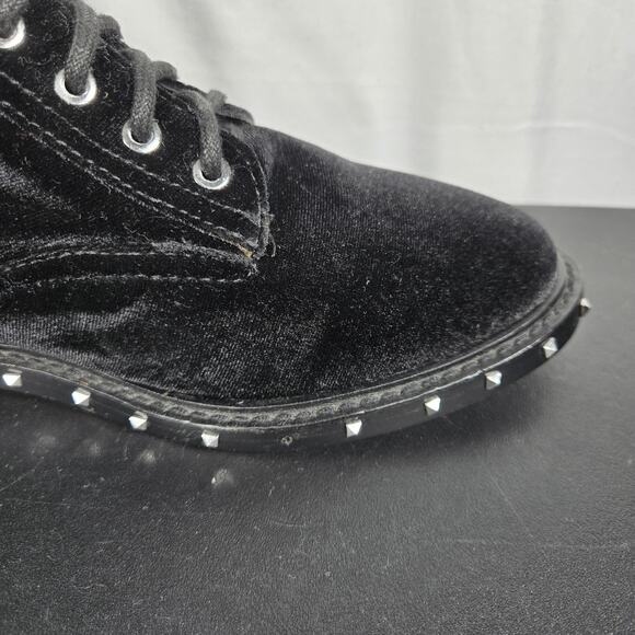 Vince Camuto Talorini Boots Womens 7.5 Black Velvet Studded Ankle Booties Dress - Picture 3 of 13